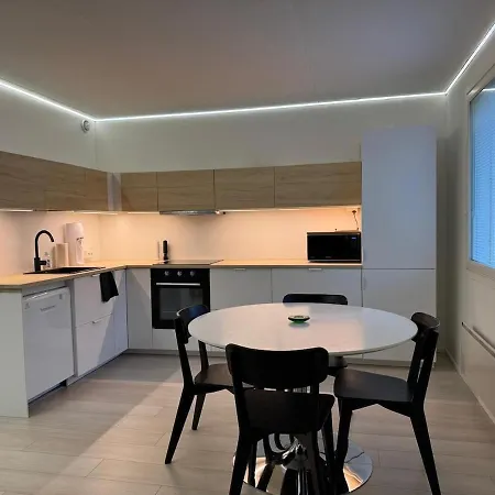 Апартаменты Modern And Spacious With A Separate Bedroom